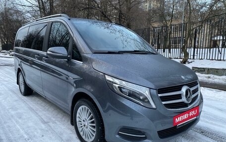 Mercedes-Benz V-Класс, 2015 год, 5 500 000 рублей, 8 фотография