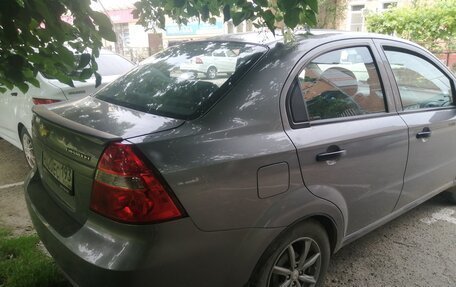 Chevrolet Aveo III, 2010 год, 675 000 рублей, 2 фотография