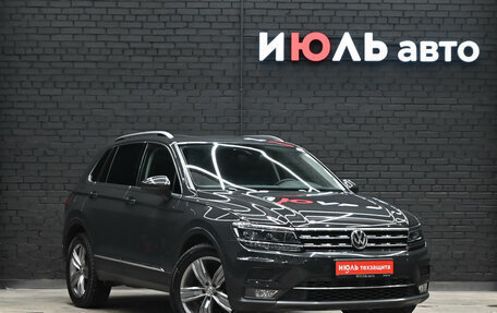 Volkswagen Tiguan II, 2018 год, 3 499 000 рублей, 3 фотография