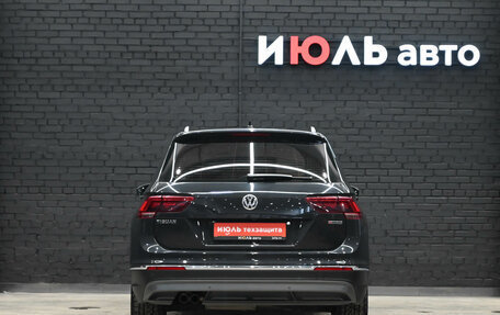 Volkswagen Tiguan II, 2018 год, 3 499 000 рублей, 5 фотография