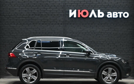 Volkswagen Tiguan II, 2018 год, 3 499 000 рублей, 9 фотография