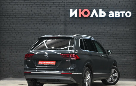 Volkswagen Tiguan II, 2018 год, 3 499 000 рублей, 7 фотография