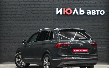 Volkswagen Tiguan II, 2018 год, 3 499 000 рублей, 4 фотография