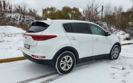 KIA Sportage IV рестайлинг, 2018 год, 2 150 000 рублей, 3 фотография