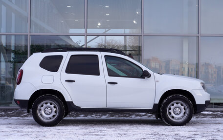 Renault Duster I рестайлинг, 2017 год, 1 137 000 рублей, 4 фотография