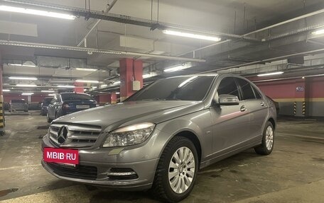 Mercedes-Benz C-Класс, 2010 год, 2 100 000 рублей, 3 фотография