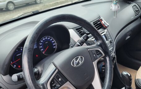 Hyundai Solaris II рестайлинг, 2014 год, 1 298 000 рублей, 2 фотография