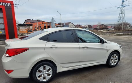 Hyundai Solaris II рестайлинг, 2014 год, 1 298 000 рублей, 8 фотография