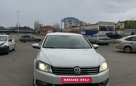 Volkswagen Passat B7, 2011 год, 1 300 000 рублей, 3 фотография