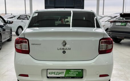 Renault Logan II, 2017 год, 899 000 рублей, 9 фотография