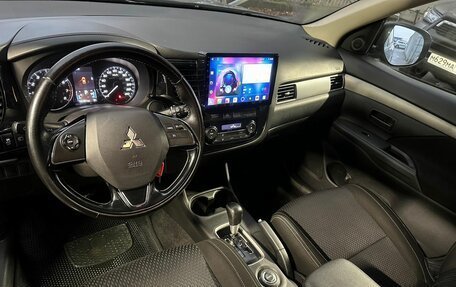 Mitsubishi Outlander III рестайлинг 3, 2016 год, 1 544 000 рублей, 10 фотография