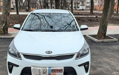 KIA Rio IV, 2018 год, 1 450 000 рублей, 10 фотография