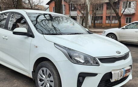 KIA Rio IV, 2018 год, 1 450 000 рублей, 12 фотография