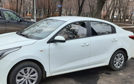 KIA Rio IV, 2018 год, 1 450 000 рублей, 5 фотография