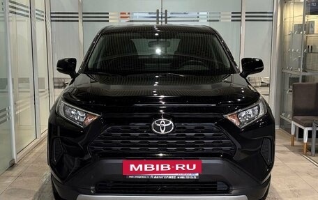 Toyota RAV4, 2021 год, 3 199 000 рублей, 2 фотография