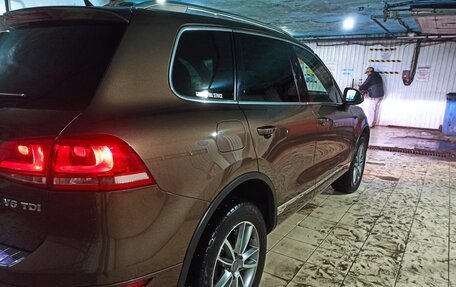 Volkswagen Touareg III, 2011 год, 2 200 000 рублей, 6 фотография