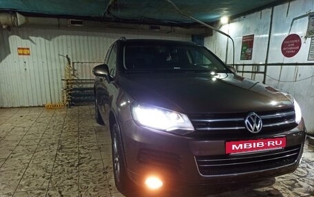 Volkswagen Touareg III, 2011 год, 2 200 000 рублей, 11 фотография