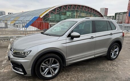 Volkswagen Tiguan II, 2020 год, 3 800 000 рублей, 3 фотография