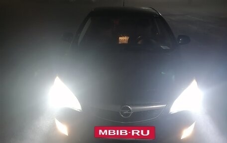 Opel Astra J, 2011 год, 900 000 рублей, 7 фотография