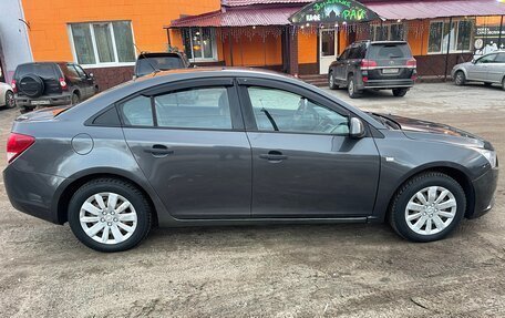 Chevrolet Cruze II, 2011 год, 615 000 рублей, 2 фотография