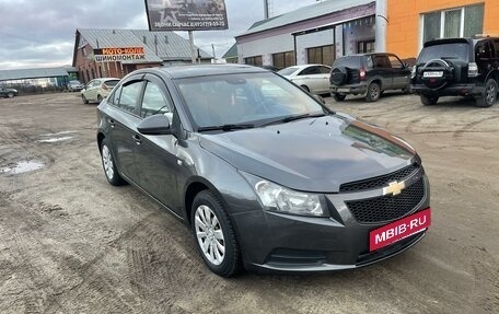 Chevrolet Cruze II, 2011 год, 615 000 рублей, 3 фотография