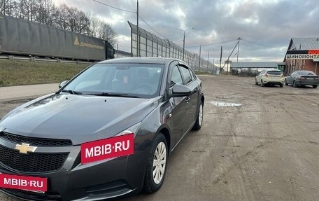 Chevrolet Cruze II, 2011 год, 615 000 рублей, 7 фотография