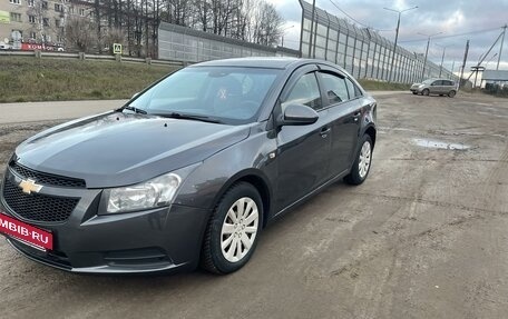 Chevrolet Cruze II, 2011 год, 615 000 рублей, 9 фотография