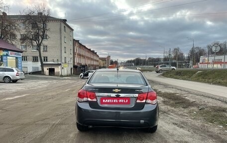 Chevrolet Cruze II, 2011 год, 615 000 рублей, 6 фотография