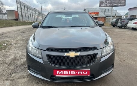 Chevrolet Cruze II, 2011 год, 615 000 рублей, 10 фотография