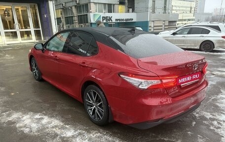 Toyota Camry, 2021 год, 3 450 000 рублей, 4 фотография