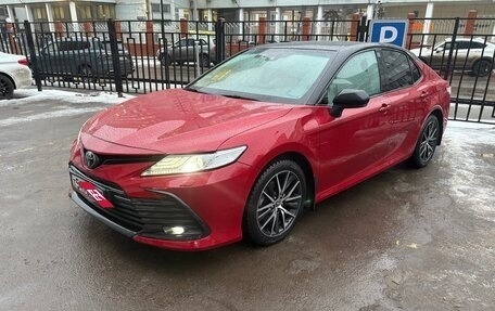 Toyota Camry, 2021 год, 3 450 000 рублей, 3 фотография