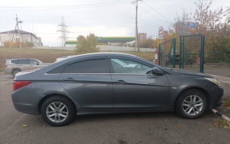 Hyundai Sonata VI, 2010 год, 898 878 рублей, 4 фотография