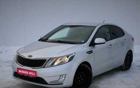 KIA Rio III рестайлинг, 2012 год, 830 000 рублей, 1 фотография