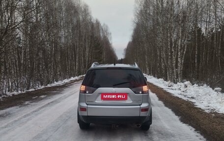 Mitsubishi Outlander III рестайлинг 3, 2008 год, 940 000 рублей, 5 фотография