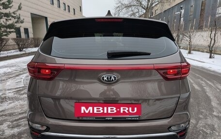 KIA Sportage IV рестайлинг, 2018 год, 2 490 000 рублей, 6 фотография