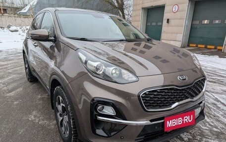 KIA Sportage IV рестайлинг, 2018 год, 2 490 000 рублей, 3 фотография