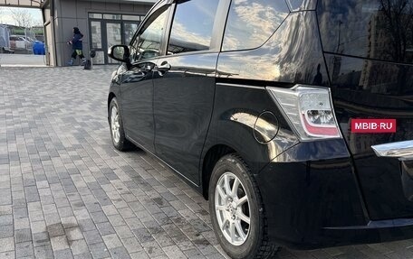 Honda Freed I, 2012 год, 1 490 000 рублей, 12 фотография