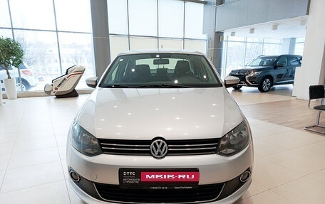 Volkswagen Polo VI (EU Market), 2013 год, 725 000 рублей, 2 фотография