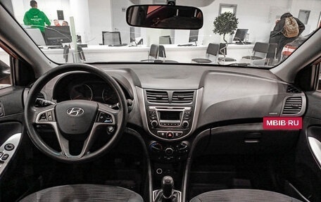 Hyundai Solaris II рестайлинг, 2014 год, 750 000 рублей, 14 фотография