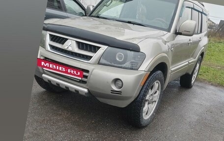 Mitsubishi Montero III, 2003 год, 1 450 000 рублей, 7 фотография