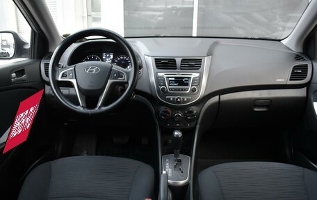 Hyundai Solaris II рестайлинг, 2015 год, 1 085 000 рублей, 6 фотография