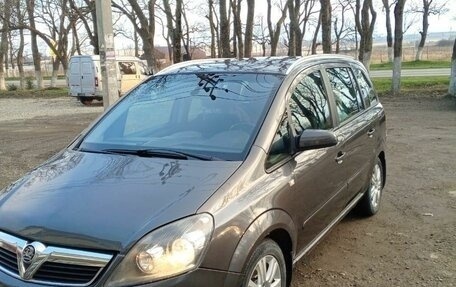 Opel Zafira B, 2011 год, 830 000 рублей, 1 фотография