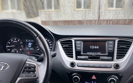 Hyundai Solaris II рестайлинг, 2019 год, 1 590 рублей, 11 фотография