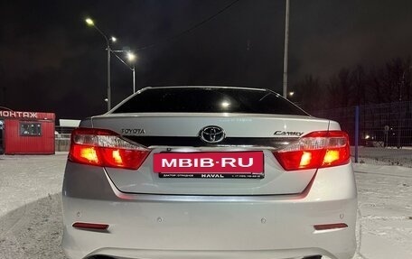 Toyota Camry, 2011 год, 1 800 000 рублей, 4 фотография