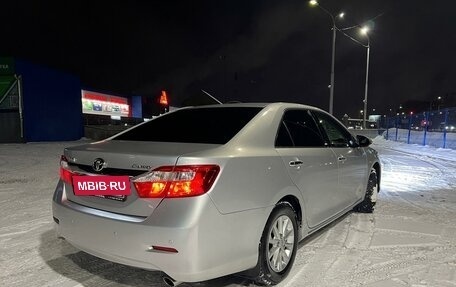 Toyota Camry, 2011 год, 1 800 000 рублей, 3 фотография