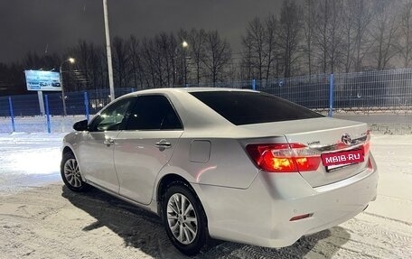 Toyota Camry, 2011 год, 1 800 000 рублей, 5 фотография