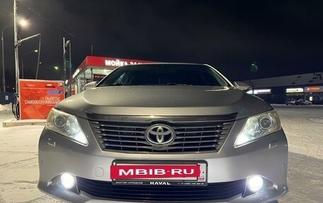 Toyota Camry, 2011 год, 1 800 000 рублей, 8 фотография