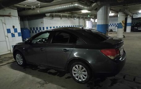 Chevrolet Cruze II, 2010 год, 650 000 рублей, 8 фотография