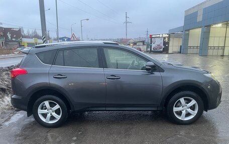 Toyota RAV4, 2013 год, 2 100 000 рублей, 2 фотография