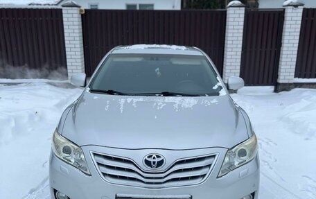 Toyota Camry, 2011 год, 1 400 000 рублей, 4 фотография